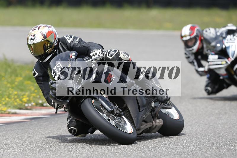 /37 28.07.2025 Dunlop Ride und Test Day ADR/Trackday Erfahren gelb Trackday schnell  rot/46